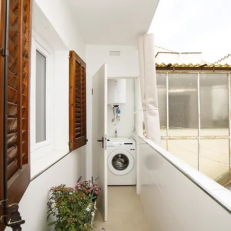 דירה De Tres En ז'ירונה