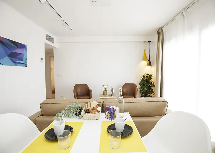 De Tres En شقة خيرونا