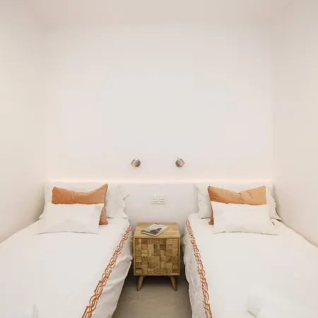 Apartment De Tres En *