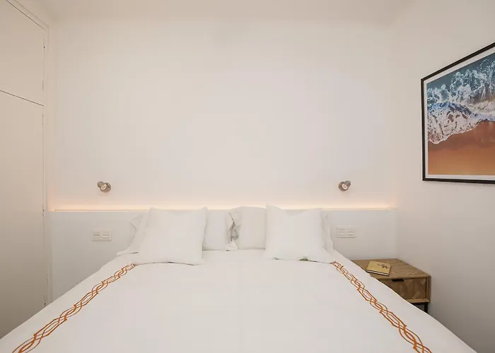 De Tres En Appartement *