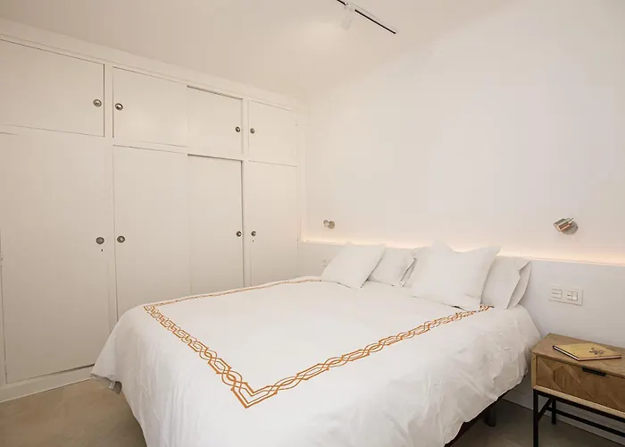 De Tres En Appartement